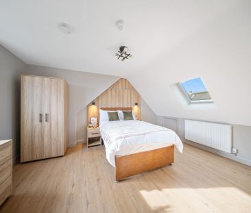 8 bedroom semi-detached house to rent - Photo 6