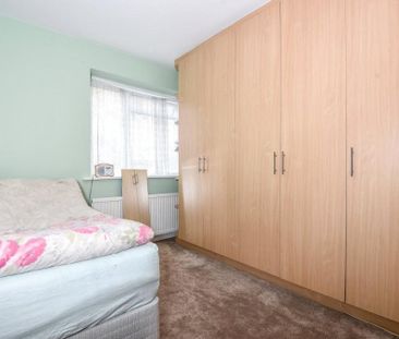 3 Bed Flat, Alexandra Avenue, HA2 - Photo 4