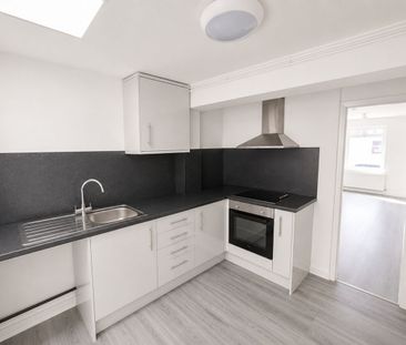 2 Bed Terraced House, Grantham St, L6 - Photo 5