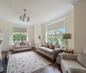 28 Cromlyn Wood, Hillsborough, BT26 6TX - Photo 4