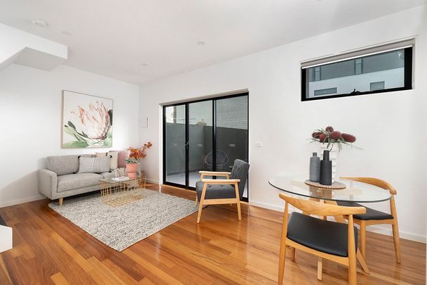4/39 Victoria Street, Footscray VIC 3011 - Photo 1