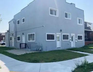 900-904 ELSMERE AVENUE Unit# 902 | 900-904 ELSMERE AVENUE Unit# 902, Windsor - Photo 1