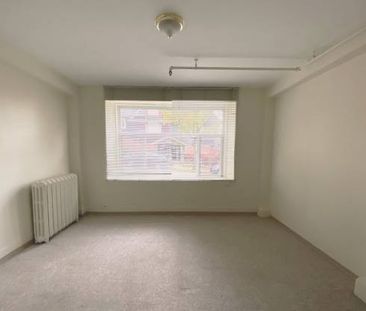 Studio Available now at Ivanhoe Apartments! - Photo 3