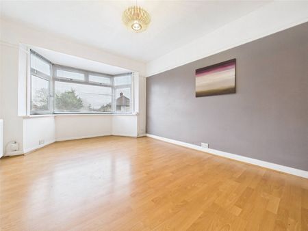 Marlborough Road, Hanworth, TW13, Feltham - Photo 3