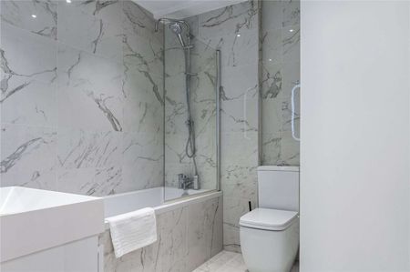 Stunning two bedroom apartment to rent, set within a beautifully converted Georgian building close to Reading Town Centre. - Photo 3