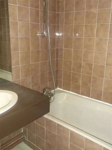 Location appartement 1 pièce - 40m² à Bordeaux-cauderan (33200) - Photo 4