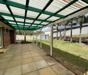 3x1 Australind close to schools - Photo 1