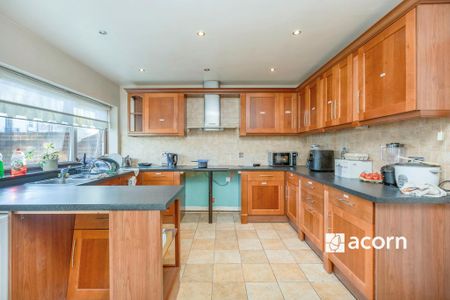 1 bedroom in a house share to rent - Photo 4