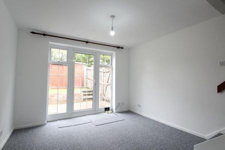1 bedroom end of terrace house to rent - Photo 2