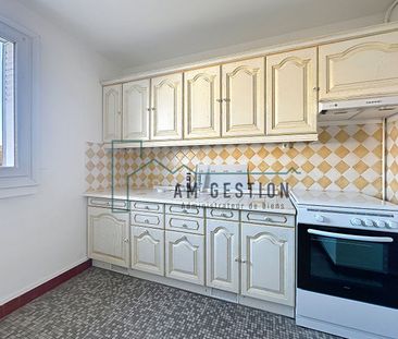 Location Appartement 4 pièces 69m² - Photo 4