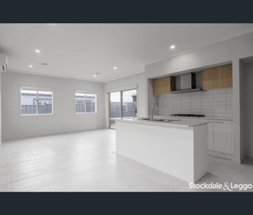 4 Dome Avenue, Donnybrook, Vic 3064 - Photo 5