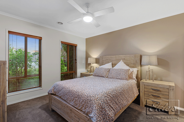 Strathfieldsaye Sophistication - 6 Month Lease - Photo 1