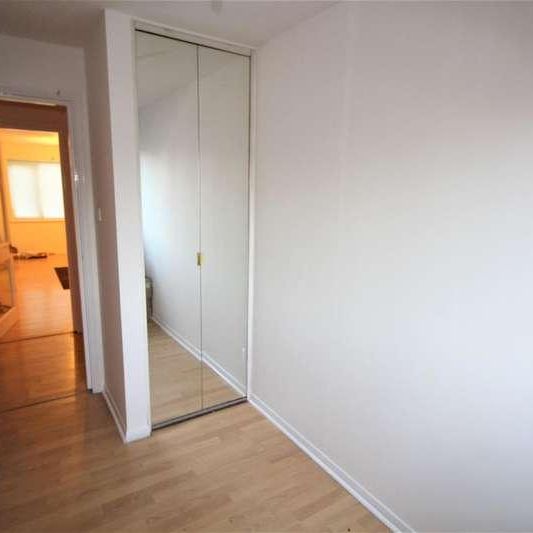 Pasteur Close, London, NW9 - Photo 1