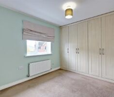 2 BEDROOM Maisonette - Upper - Photo 3