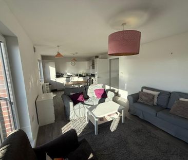 2 bedroom flat to rent - Photo 3