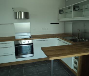 Location Appartement 3 pièces 66m² - Photo 3