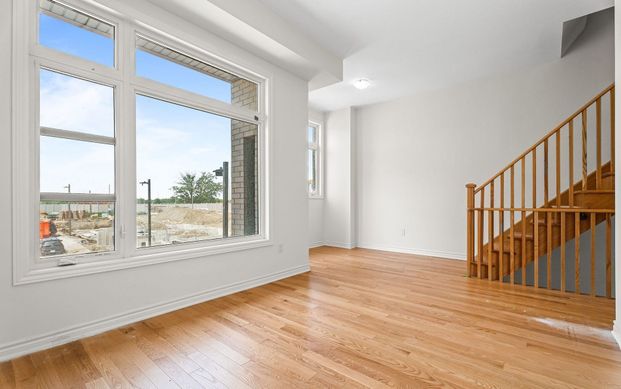 For Lease - 7 Inverary Crescent, Vaughan, Ontario - Photo 1