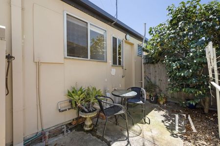 4/18a Roslyn Road, Belmont - Photo 5