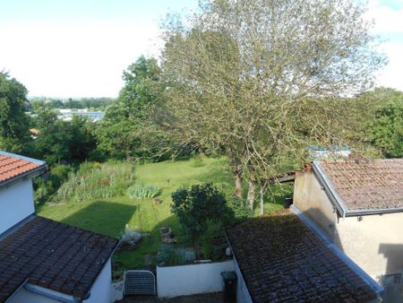 Location Appartement 4 pièces 84m² - Photo 4