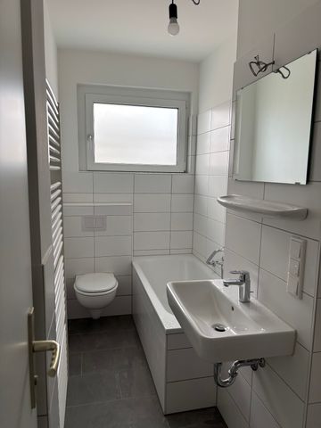 Helle 4-Zimmer-Wohnung mit Balkon in Dreieich-Sprendlingen - Photo 4