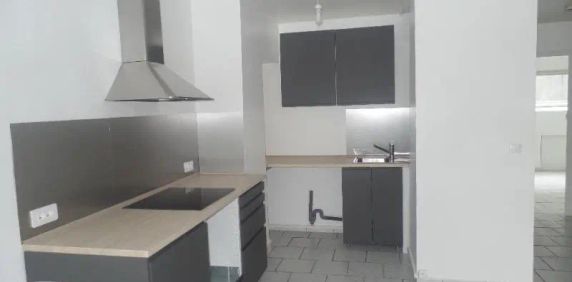 Appartement à louer 3 pièces 72.8m² - Photo 2