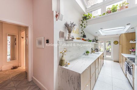 2 bedroom flat to rent - Photo 4