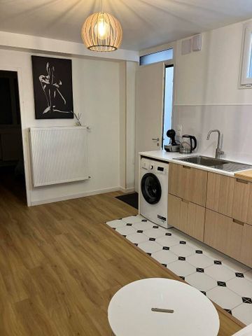 Av. Guy de Larigaudie, 44300 Nantes, France - Photo 4