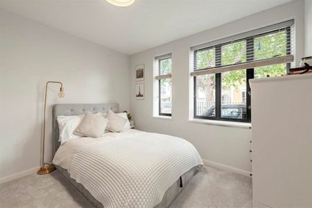 Elmtree Road, Teddington, TW11 - Photo 4