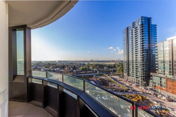 “Stunning Apartment with Spectacular Views” - Photo 1