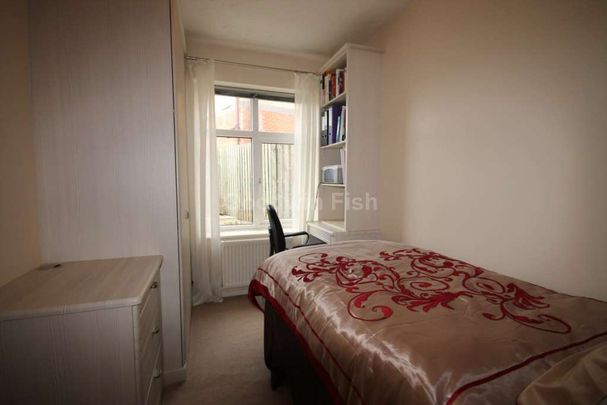 Chorlton Road, Hulme - Photo 1