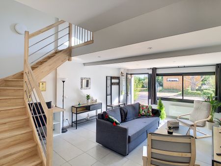 Ayguesvives, à louer maison meublée de 69m2 avec jardin récemment rénovée. - Photo 2