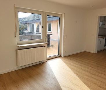 Renovierte 3 Zimmerwohnung mit schicker Einbauküche in zentraler La... - Photo 3