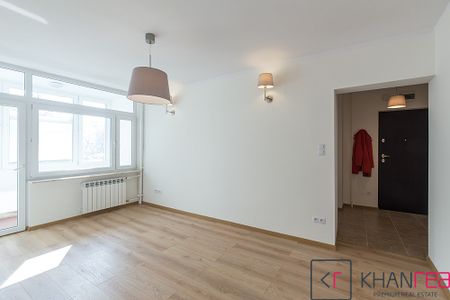 Warszawa, Śródmieście, pl. Na Rozdrożu - Photo 3