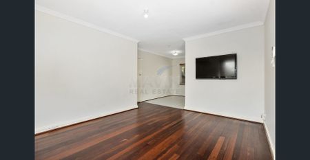 Beautifully presented home - Photo 4