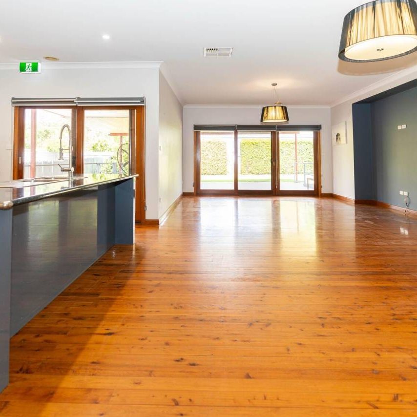 BEAUTIFUL FAMILY HOME WITH CHARM - Photo 1