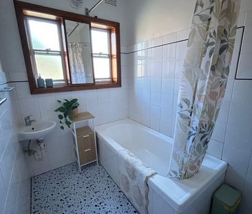 Bondi Beach - Photo 5