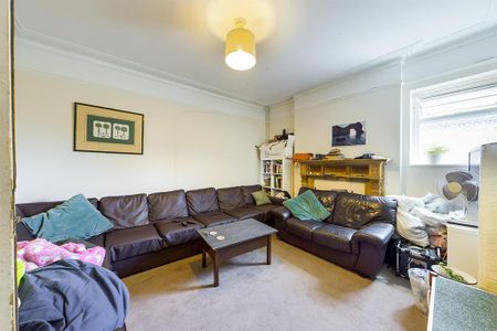 1 bedroom in a house share to rent - Photo 5