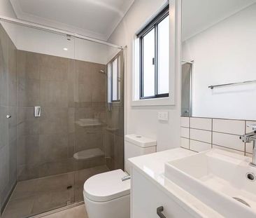 32 Birimingham Road, Cranbourne East, Vic 3977 - Photo 4