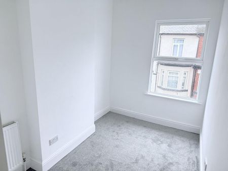 3 bedroom terraced house to rent - Photo 2
