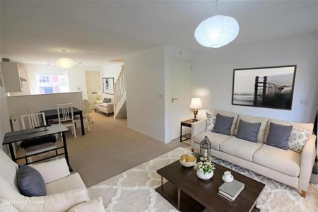 2 bedroom terraced house to rent - Photo 2