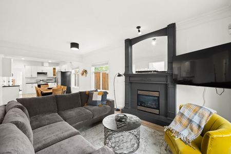 4086 Dominion Street apartment — Burnaby, BC (4-Bedroom) - 4 Bedroom - Photo 5