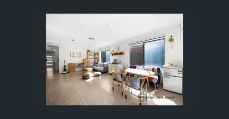 Modern Four bedroom double storey house for Rent – 4 Gilbert Avenue, Truganina VIC 3029 4 Bed | 2 Bath | 2 Car | House - Photo 2