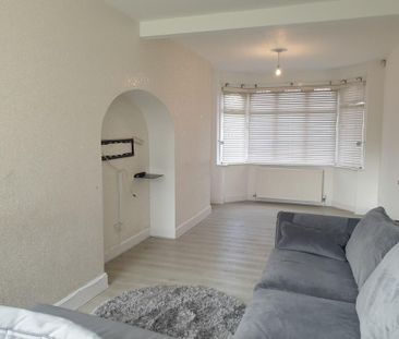 3 bedroom semi-detached house to rent - Photo 2