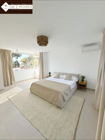 LARGE DETACHED VILLA WITH PRIVATE POOL AND GARDEN - Photo 4