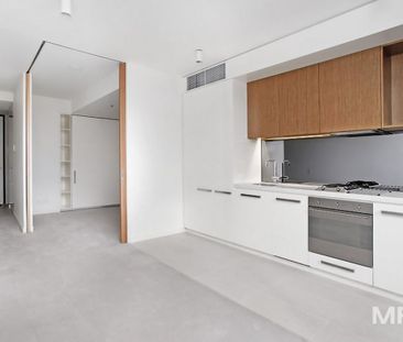 202/3 Clara Street, South Yarra - Photo 4