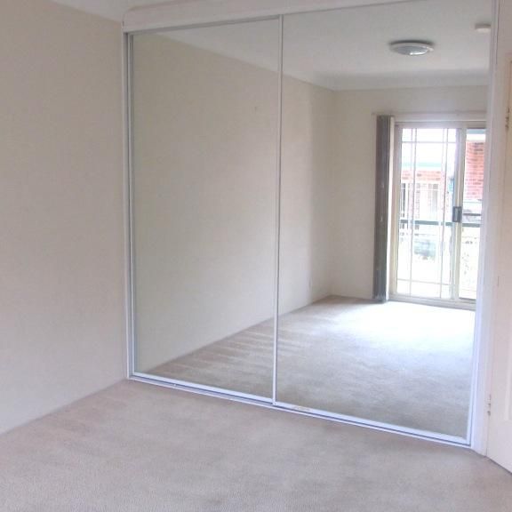 "SPACIOUS TWO BEDROOM UNIT WITH DOUBLE TANDEM GARAGE'' - Photo 1