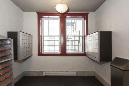 Appartement à louer - Montréal (Côte-des-Neiges/Notre-Dame-de-Grâce) (Notre-Dame-de-Grâce) Appartement à louer - Montréal (Côte-des-Neiges/Notre-Dame-de-Grâce) (Notre-Dame-de-Grâce) - Photo 3