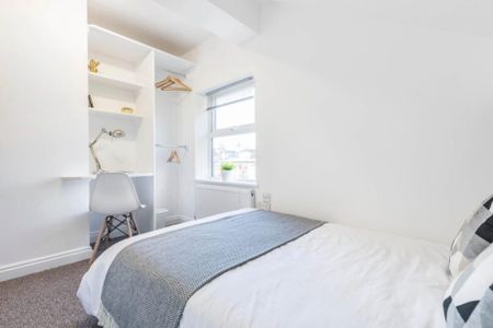 24 Delph Lane, Leeds, LS6 2HQ - Photo 4