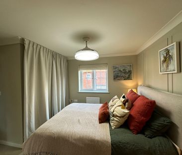 Amersham - Photo 2