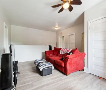 For Lease - 17 Spring Street Unit# Apt 3, Quinte West, Ontario - Photo 2